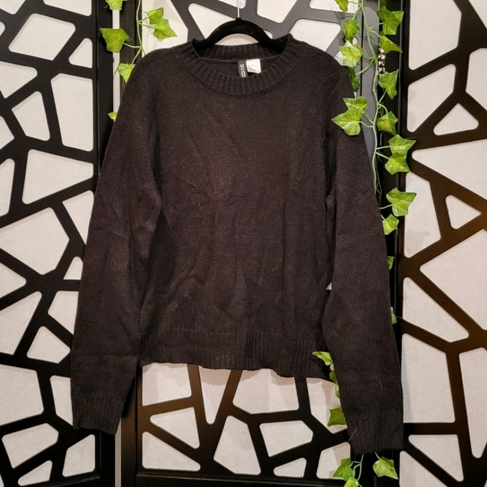 H&M Black Sweater